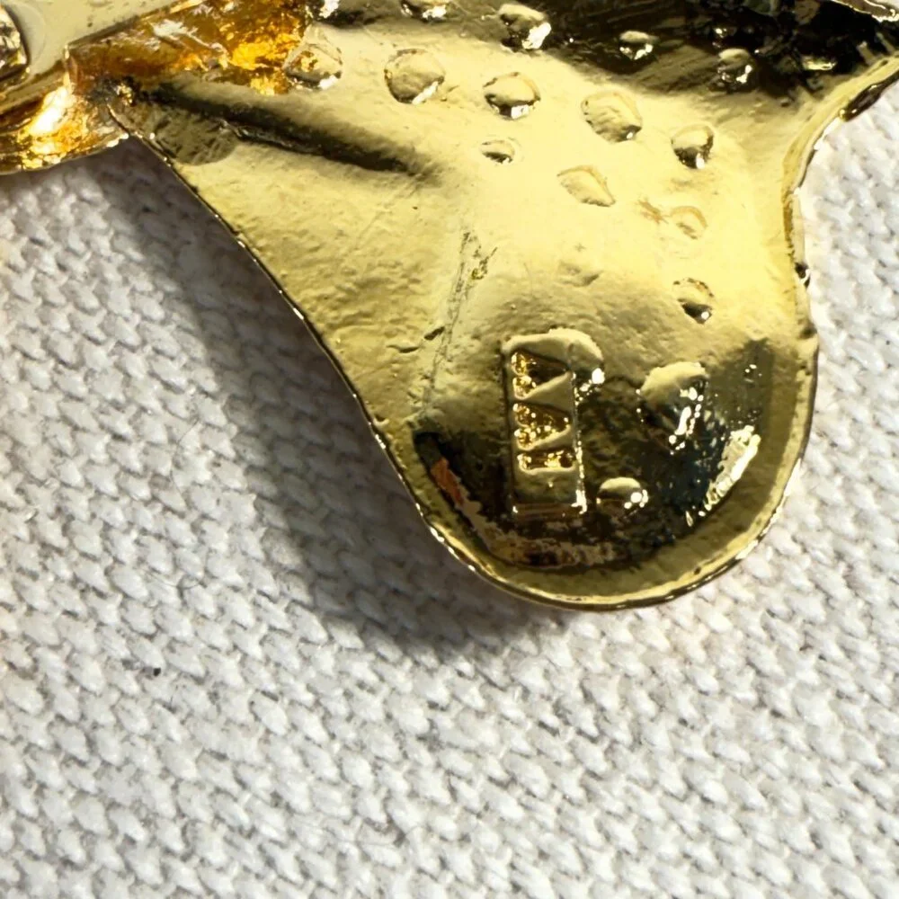 AAI elegant gold